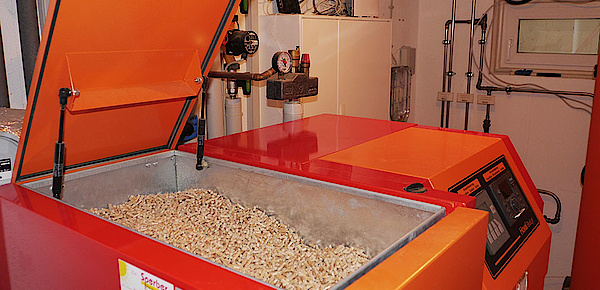 Pelletheizung bei Bittner & Kämpf Video- Tv- HiFi GmbH in Rodgau (Jügesheim)